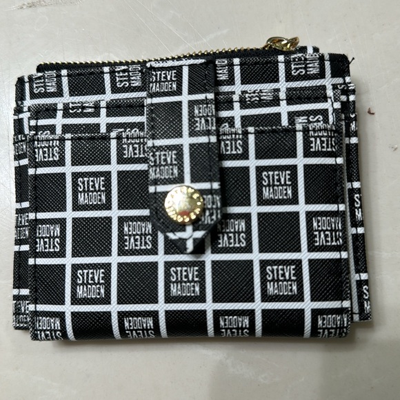 Steve Madden wallet - Picture 4 of 4
